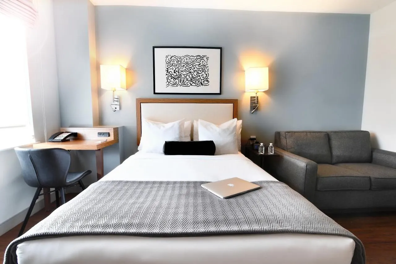***  Edge Hotel Washington Heights New York USA